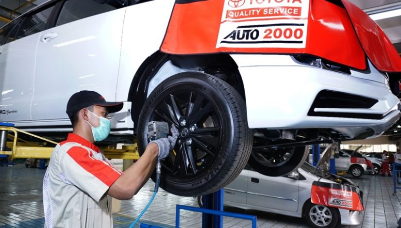 Ban mobil pecah