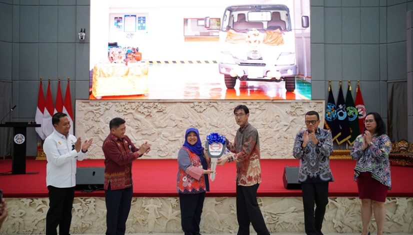 serah terima Hino 300 Poltrada Bali