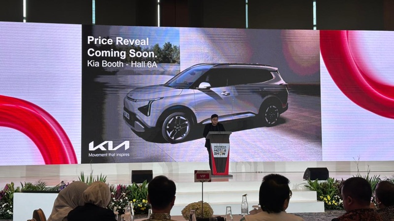 Pengumuman harga Kia Carens di IIMS 2026