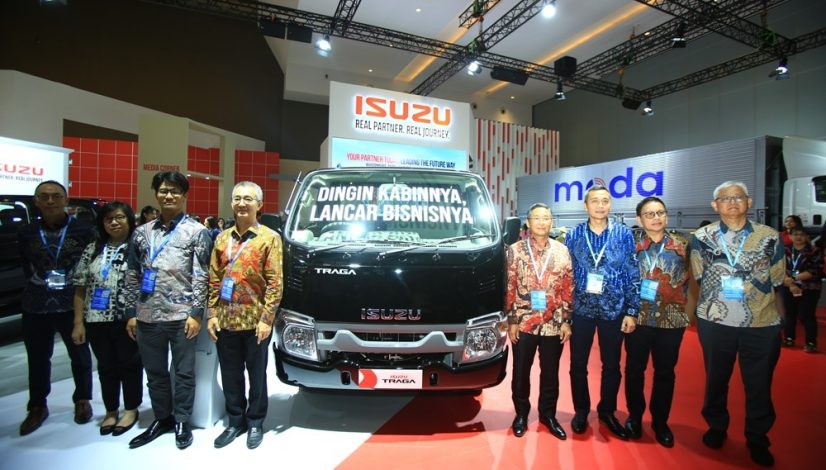 Peluncuran Isuzu Traga AC