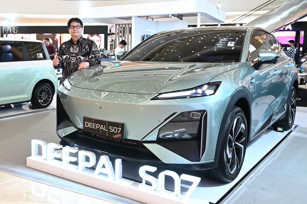 Deepal S07 hadir di Indomobil Expo