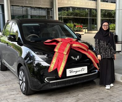 Vrita P, pemenang Gebyar Traveloka yang meraih hadiah Wuling New BinguoEV