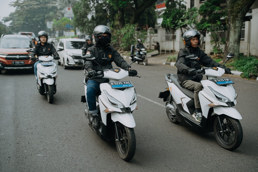 Yadea OSTA dan Velax berhasil tuntaskan perjalanan antarkota