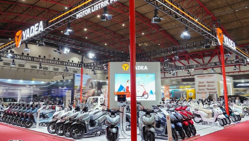 Booth Yadea di PRJ 2026
