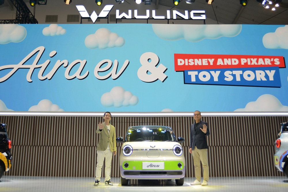 Aira EV & Disney Pixar Toys Story 5
