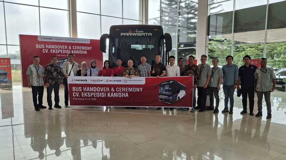 Hino Bus GB 150 AT