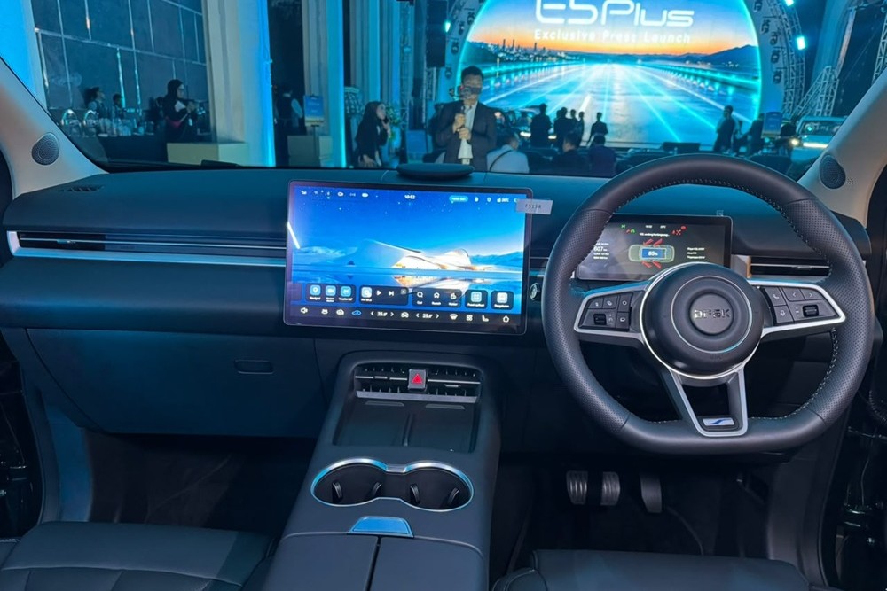 Interior DFSK E5 Plus