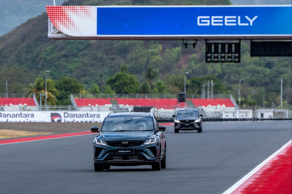 Spesifikasi Geely Coolray bermesin 1.5 L Turbocharged