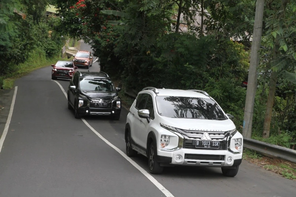 Ilustrasi mobil penggerak roda depan