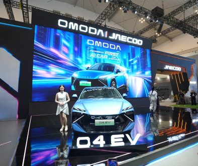 Pre-Book Omoda 04 EV