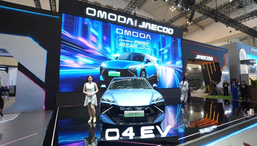 Pre-Book Omoda 04 EV