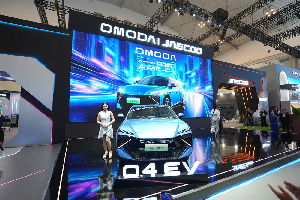 Pre-Book Omoda 04 EV