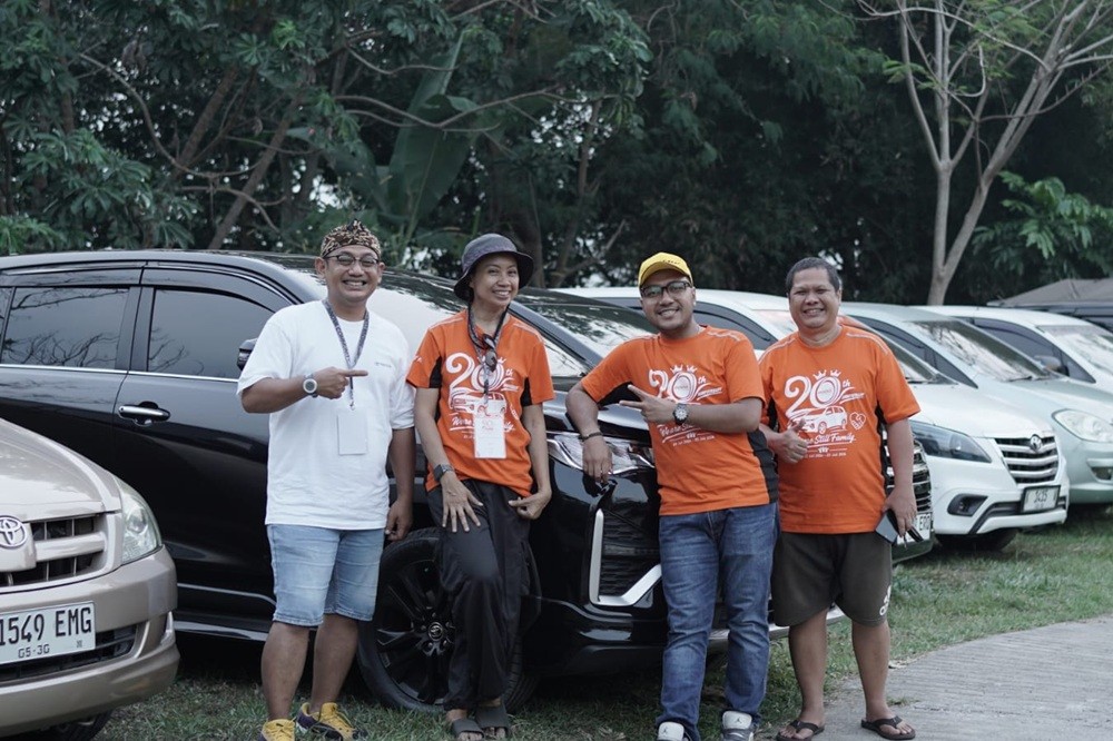 Car Meet di HUT ke-20 Innova Community