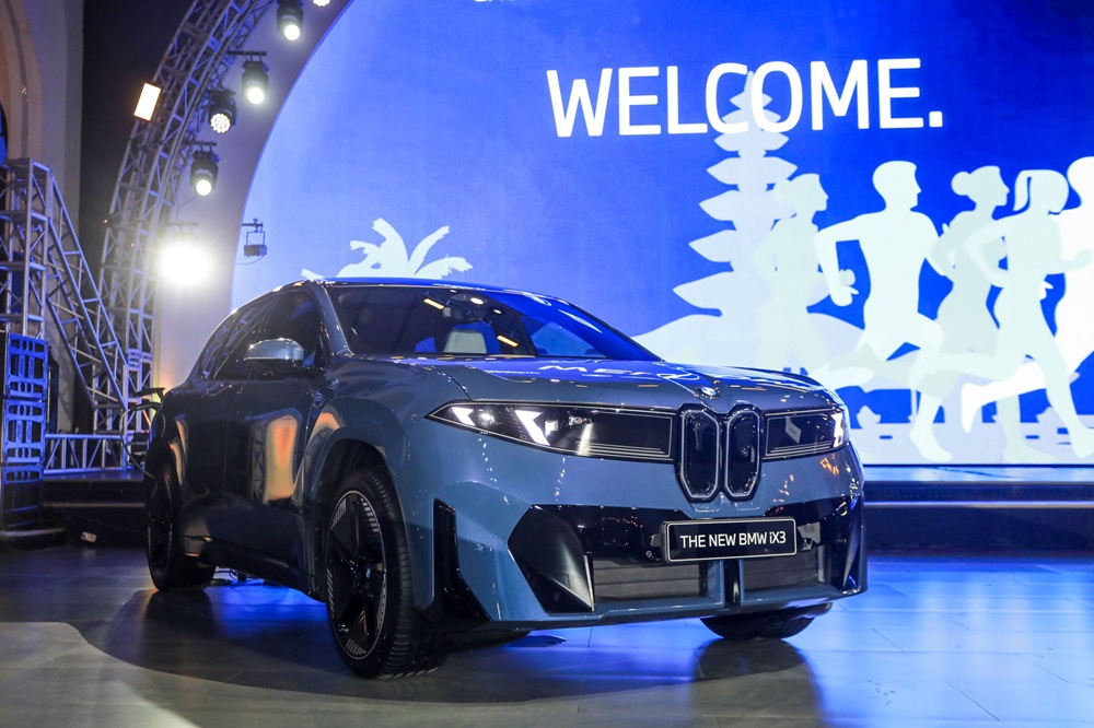 BMW New iX3 jadi leadcar