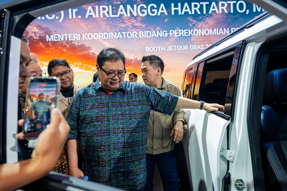 Menko Perekonomian RI sorotin SUV baru untuk pasar nasional