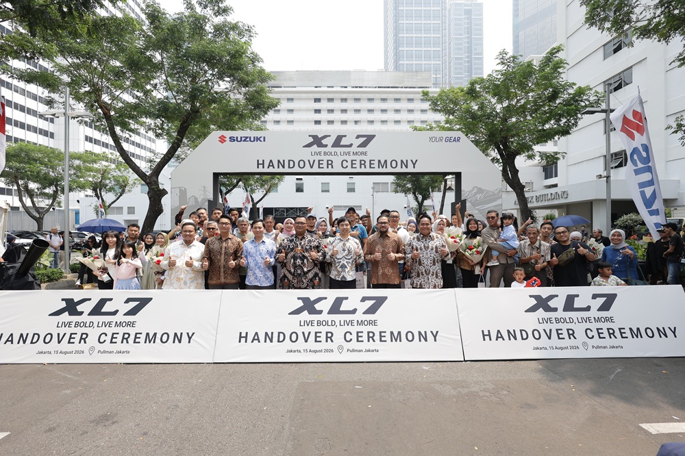 Handover seremony Suzuki New XL7