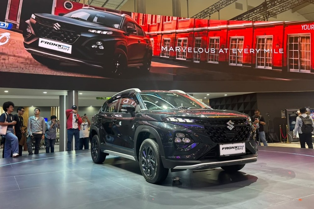 Fronx varian SGX Hybrid kini hadir dalam varian Kuro