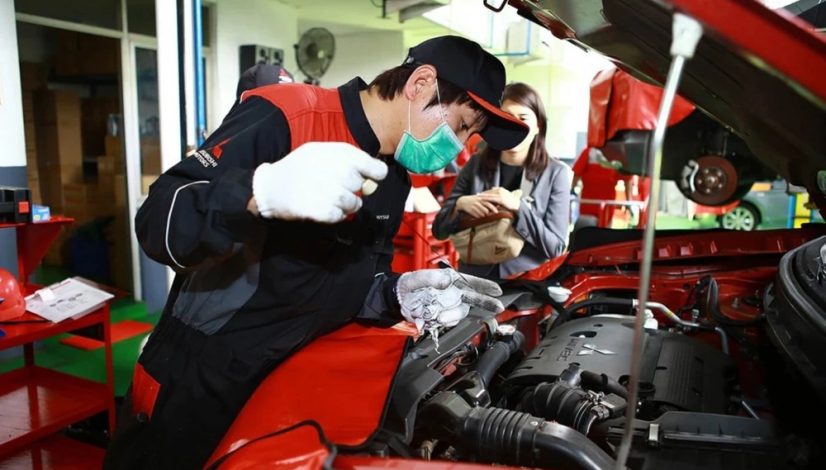 Merawat mobil Mitsubishi via aplikasi